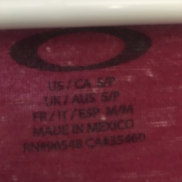 Oakley top Small - Picture 2 of 6